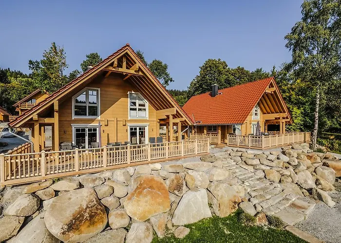 Bergwaldlodges Einklang & Blickfang Feriehus